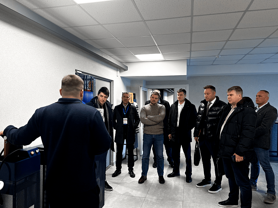 ДЕЛЕГАЦИЯ ИЗ НИЖЕГОРОДСКОЙ ОБЛАСТИ В РАМКАХ БЕЛОРУССКО-НИЖНЕГОРОДСКОЙ КОНФЕРЕНЦИИ ПО СТАНКОСТРОЕНИЮ, РОБОТИЗАЦИИ И АВТОМАТИЗАЦИИ В МИНСКЕ НА НАШЕМ ПРЕДПРИЯТИИ