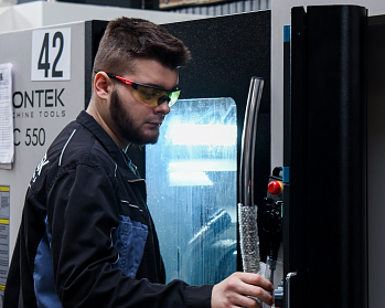 Команда экспертов в области автоматизации и производства Ронтек машин тулс